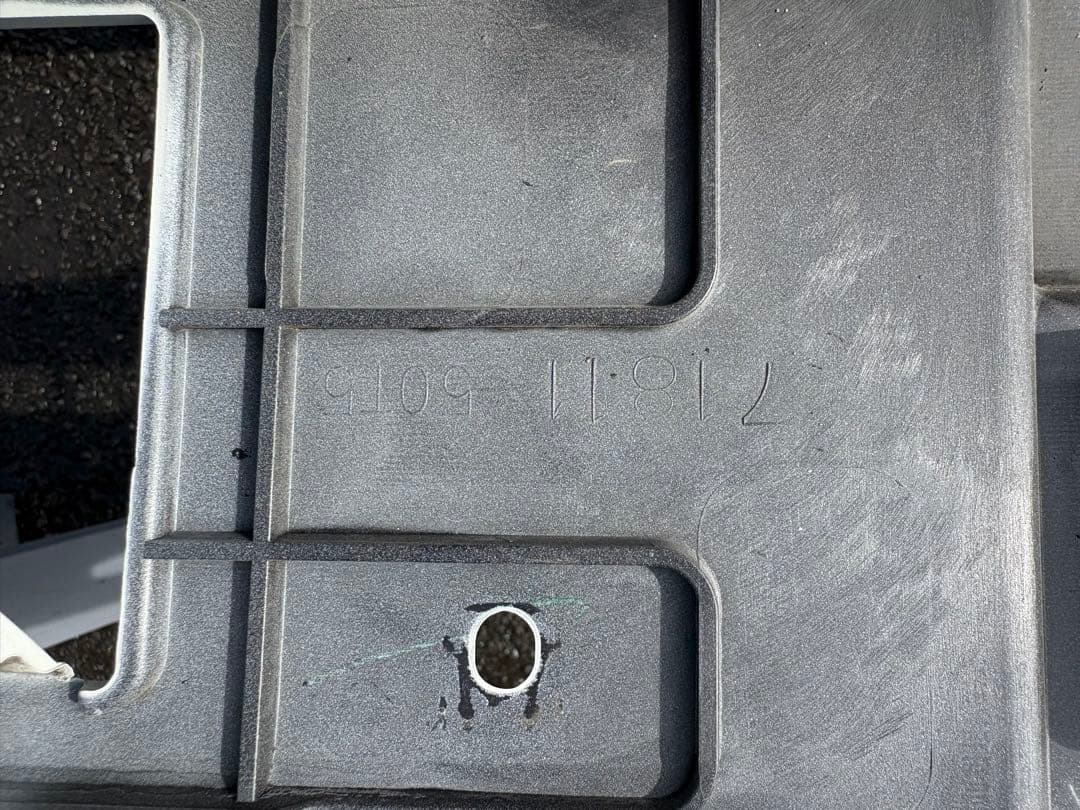 DA17W エブリィワゴン　リヤバンパー パールホワイト