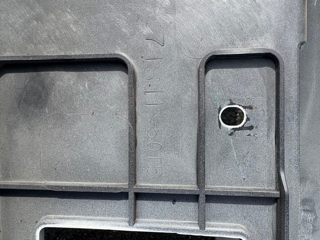 DA17W エブリィワゴン　リヤバンパー パールホワイト