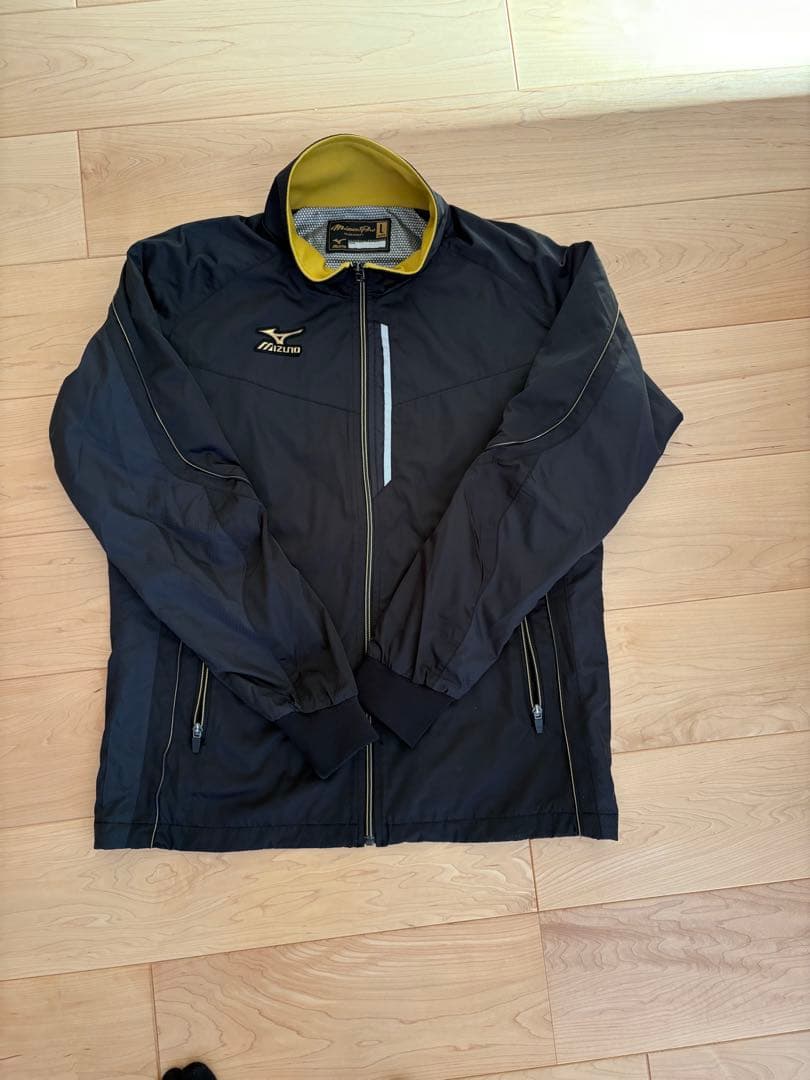 Mizuno スポーツウェアセット（ジャケット・パンツ）