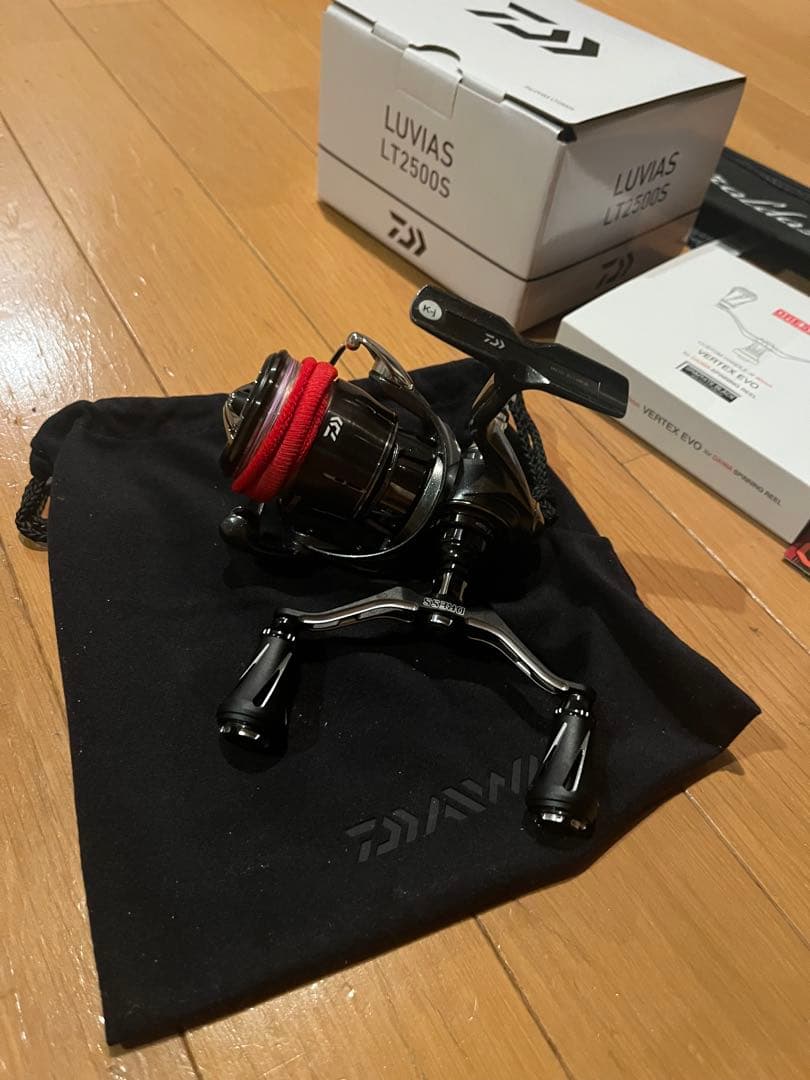24ルビアス　2500s ダイワ　スピニングリール