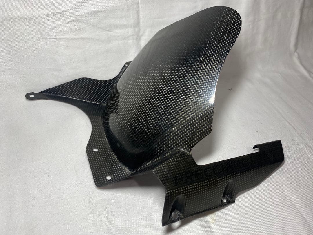 ドゥカティ純正カーボンリアフェンダー