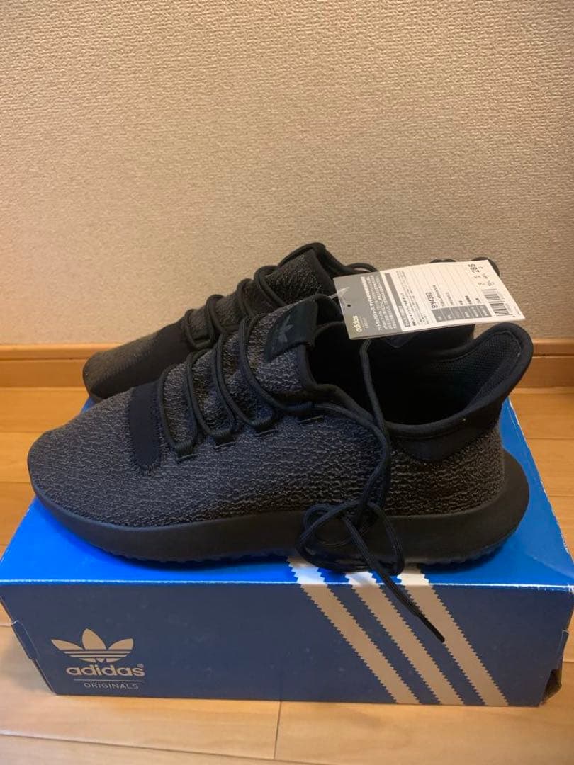 adidas TUBULAR SHADOW スニーカー 黒