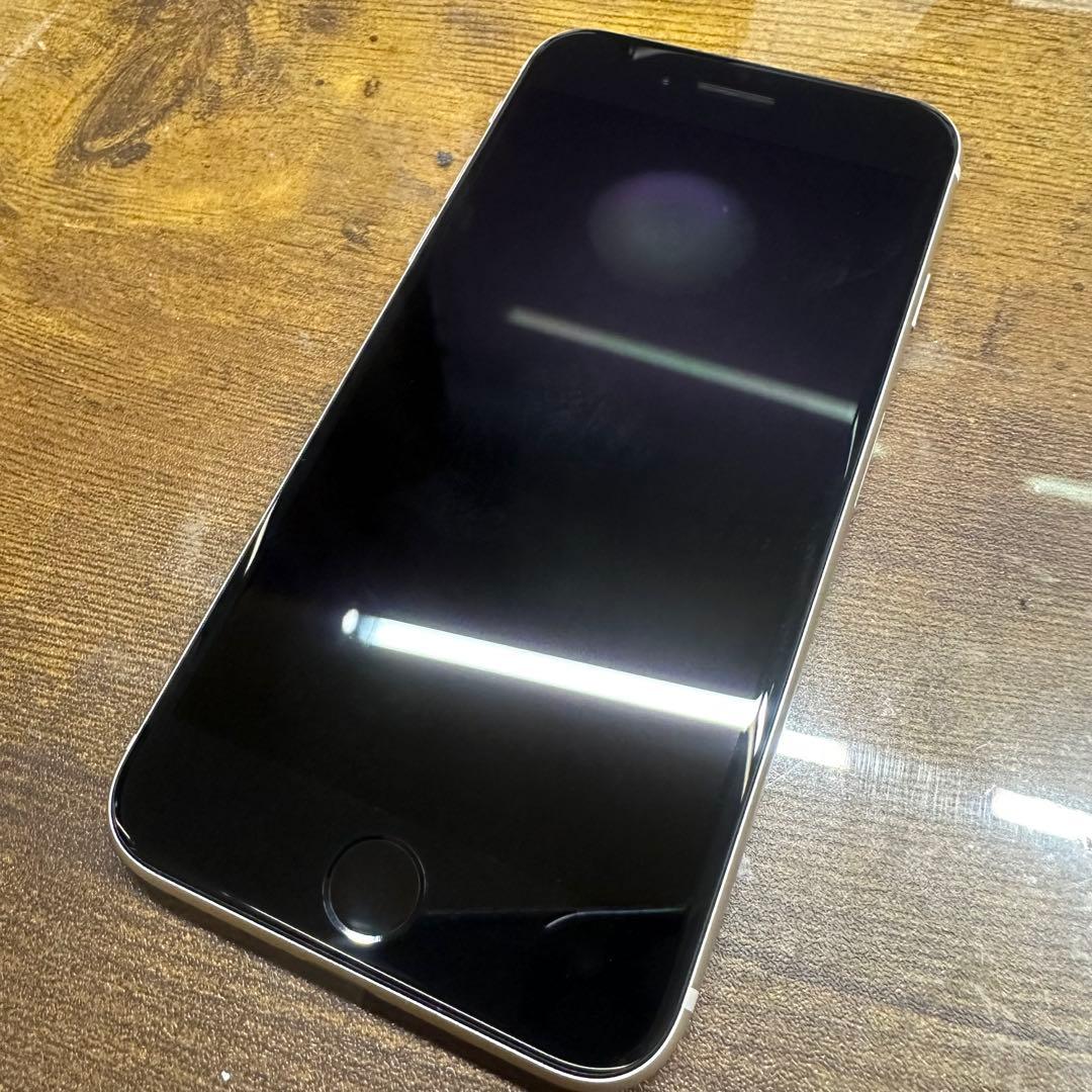 iPhoneSE3 128GBホワイト SIMフリー バッテリー100%