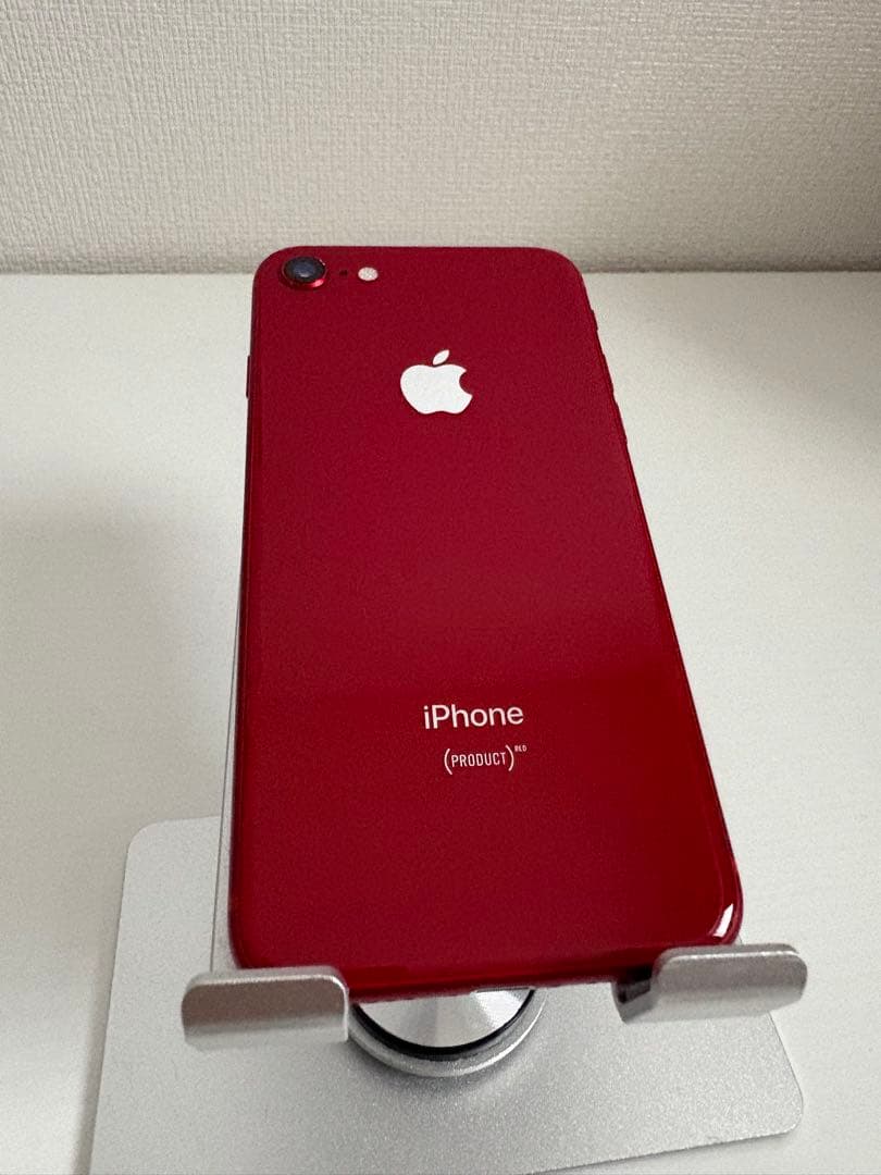 iPhone8 本体 レッド