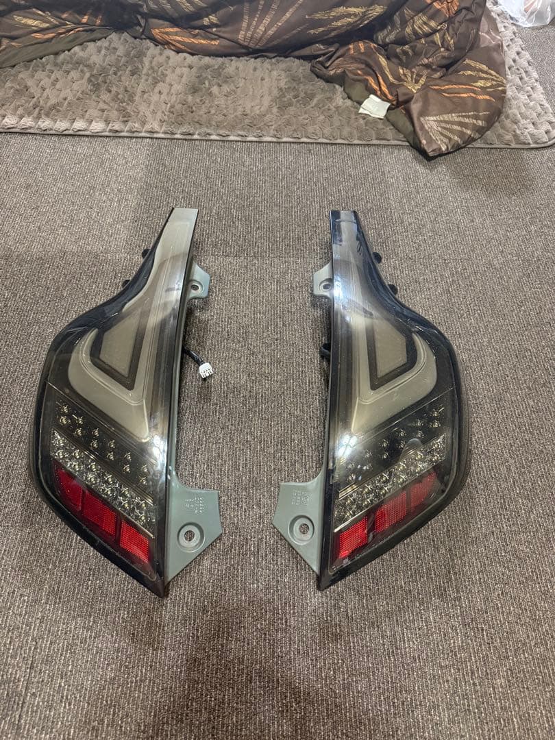 月*夜様 バレンティ テールランプ スモークタイプ