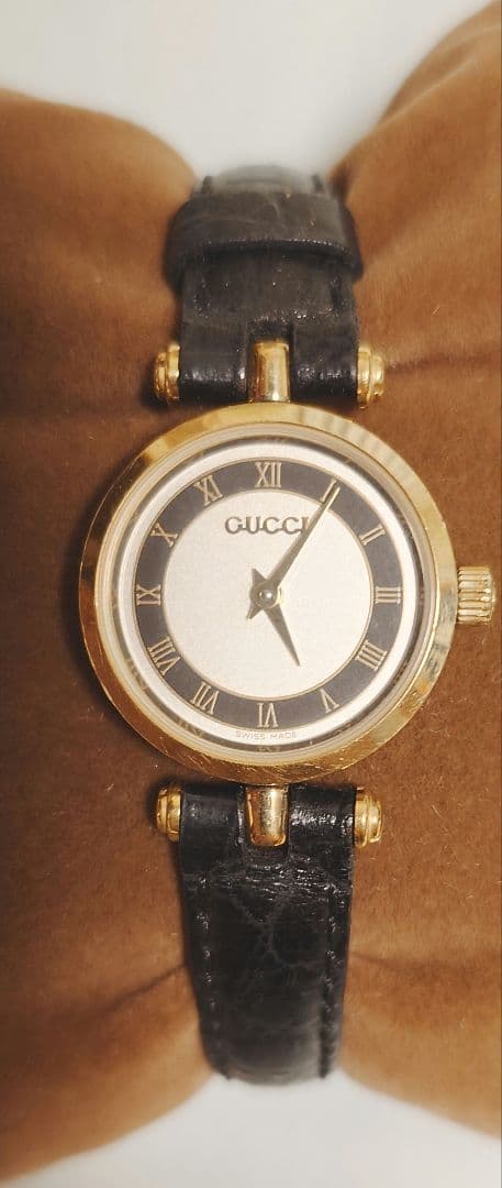 GUCCI シェリーライン レザーベルト 時計