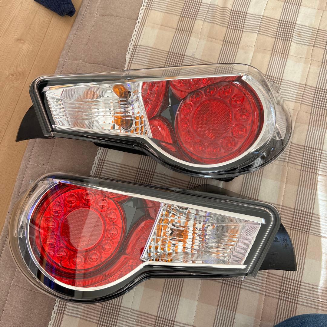 86 前期　ZN6 テールランプ　純正