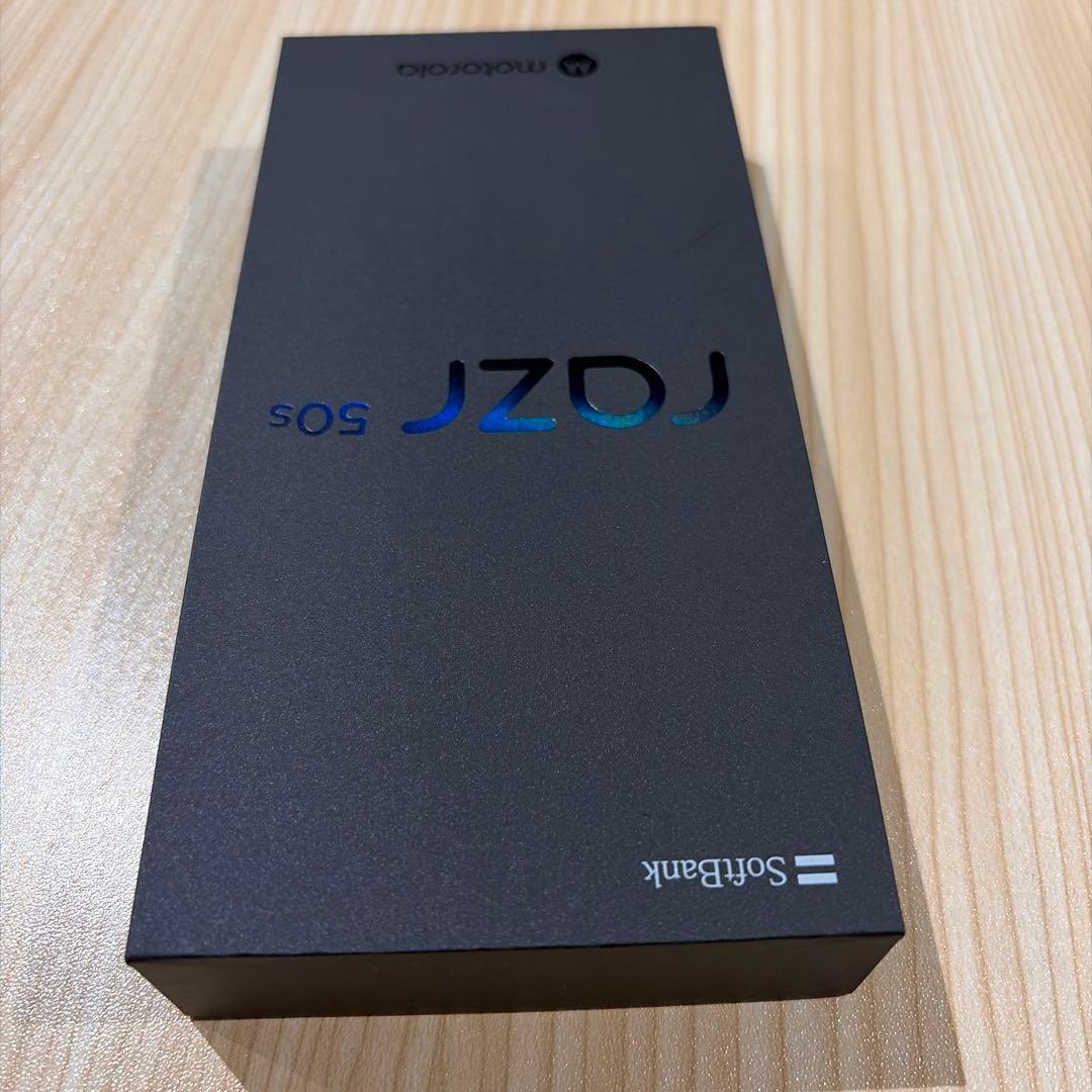 motorola razr 50s サンドクリーム