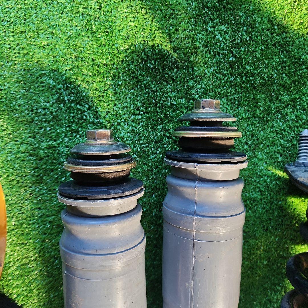 トヨタ　ノア　車高調　AZR60G-TEIN