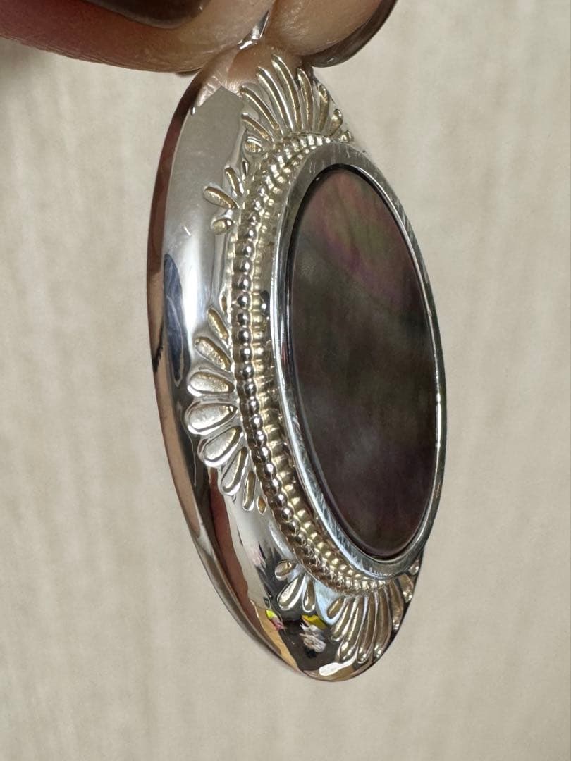 アガット✴︎silver チャーム✴︎黒蝶貝