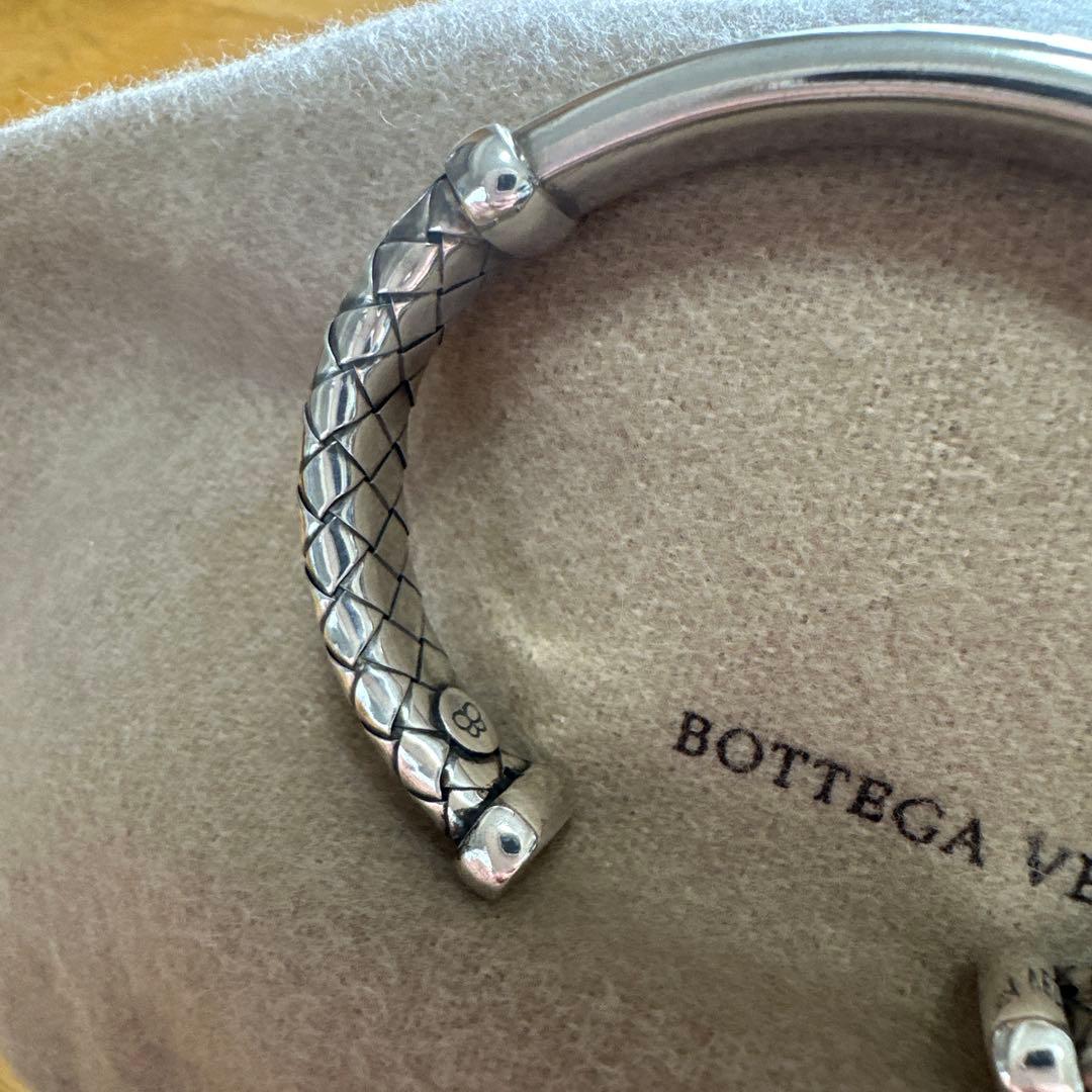 ボッテガヴェネタ　バングル
