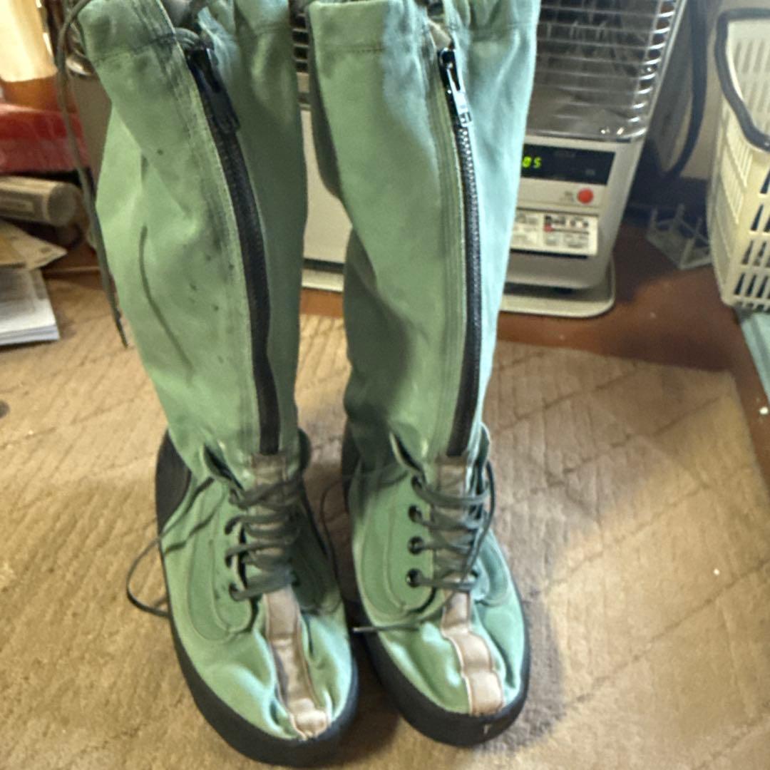 ミリタリーブーツ 緑色 キャンバス製