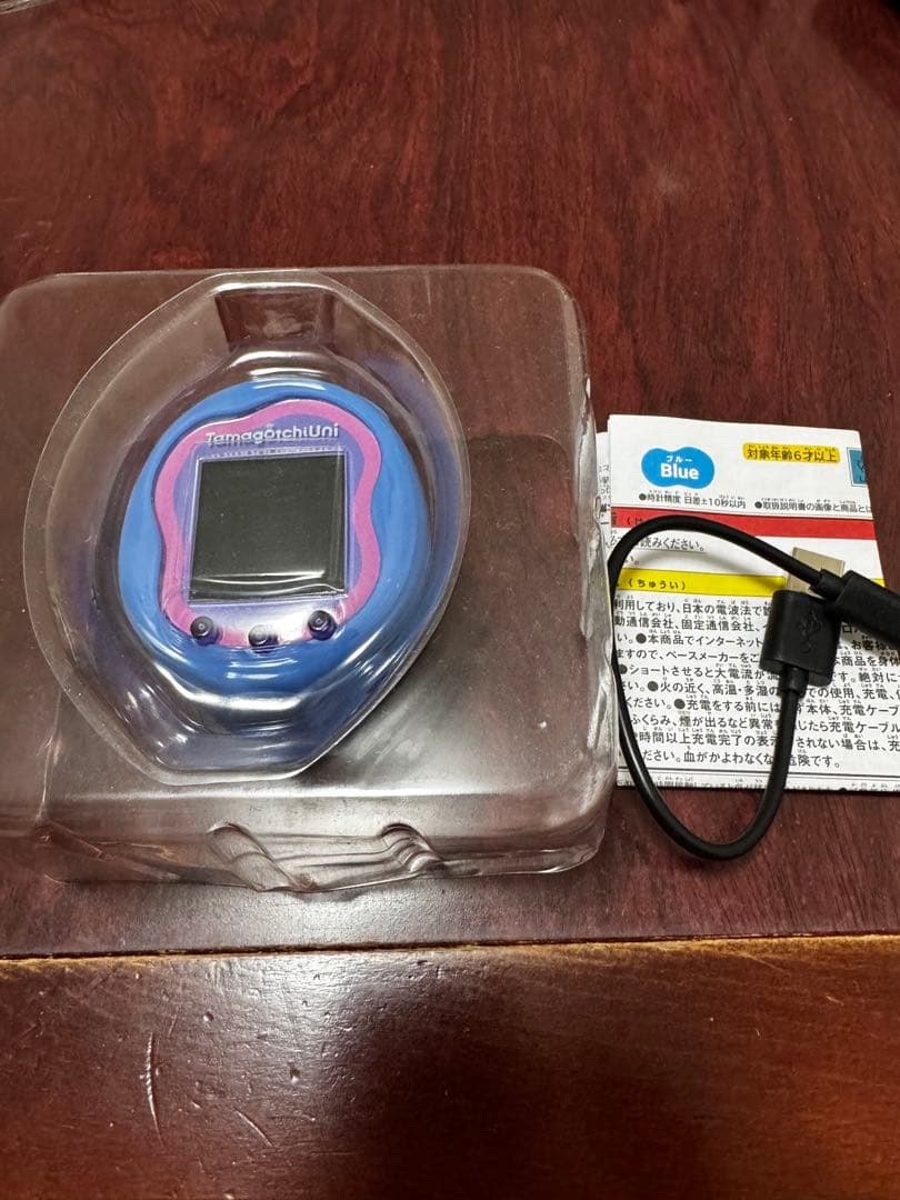 たまごっちユニ　Tamagotchi Uni ブルー