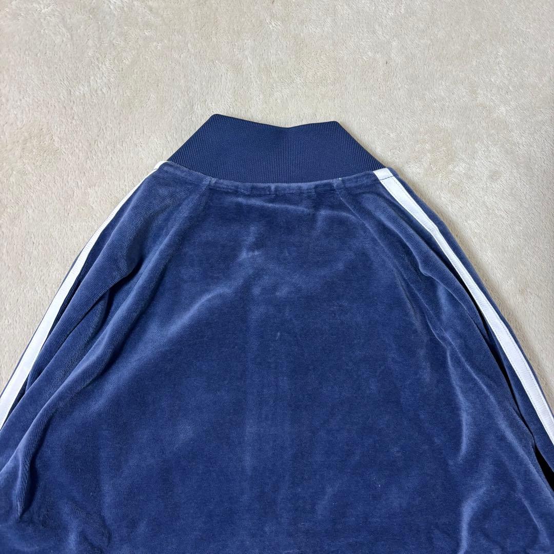 アディダスオリジナルス ベロア SSTトラックジャケット ネイビー 紺