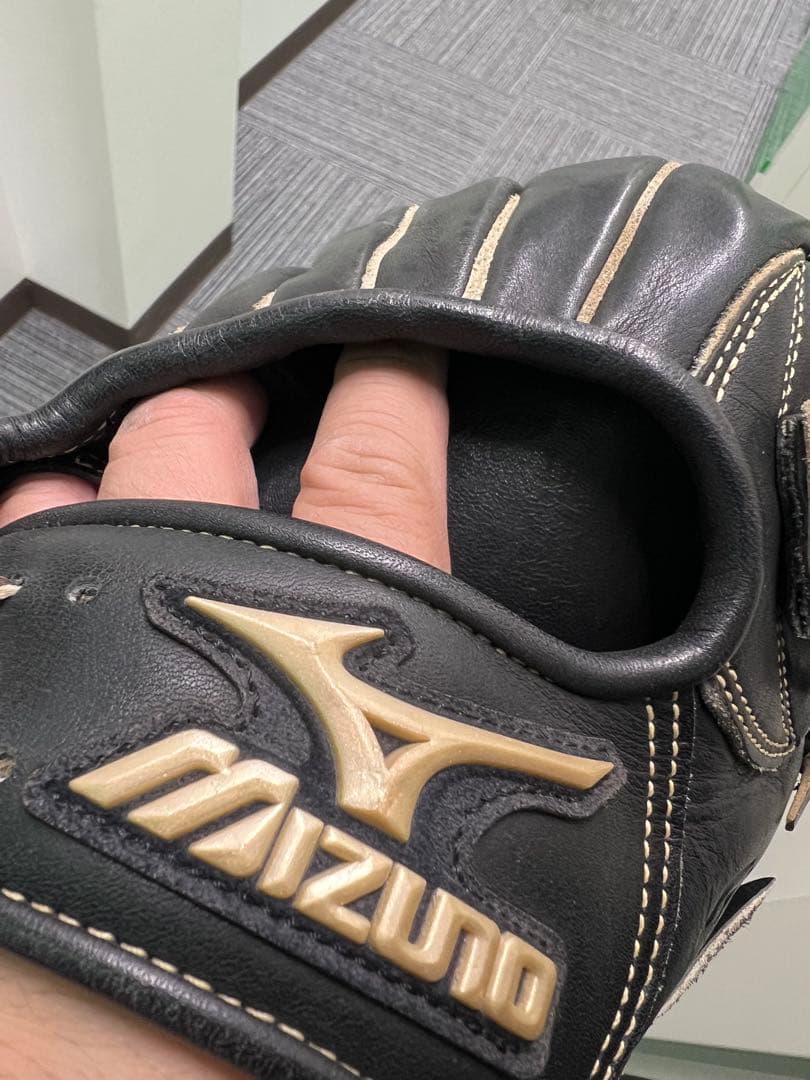 【美品】Mizuno Global Elite 軟式グローブ 右投げ用