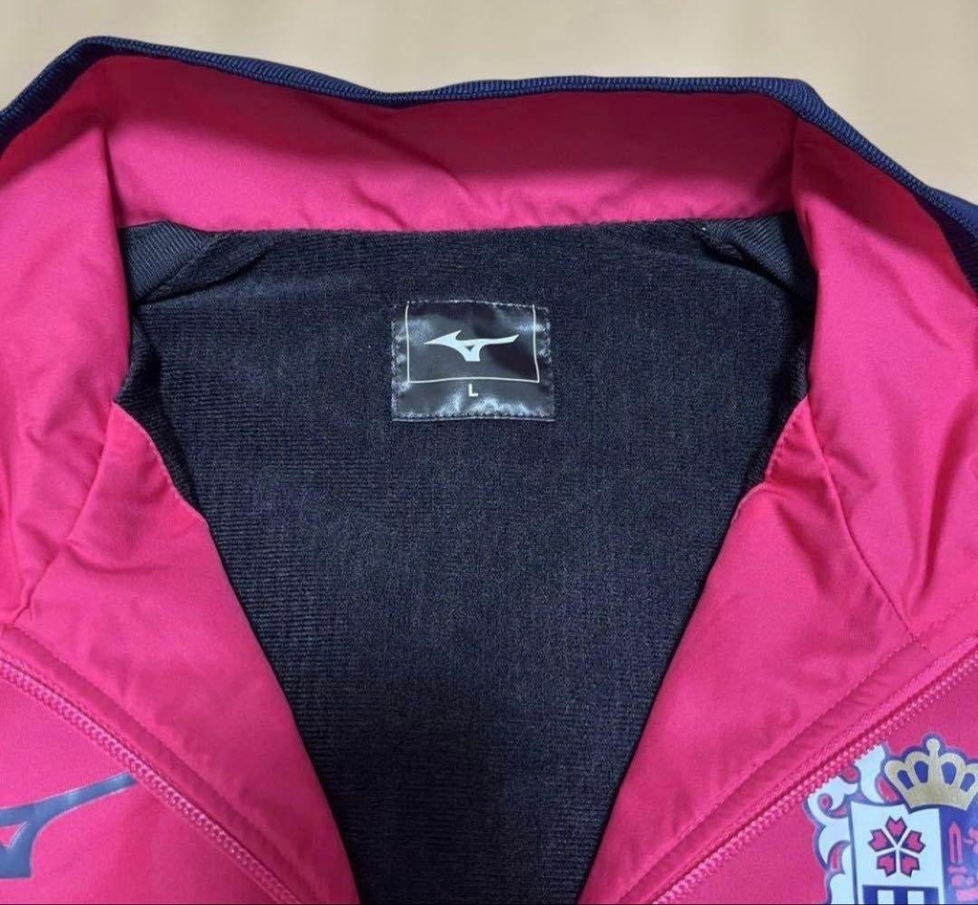 ［新品未使用］セレッソ大阪　ウインドブレーカー　Ｌサイズ　ウォーマー