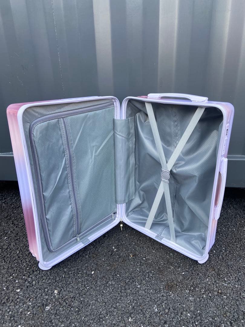 新品　Mサイズ　 キャリーバッグ　キャリーケース　スーツケース