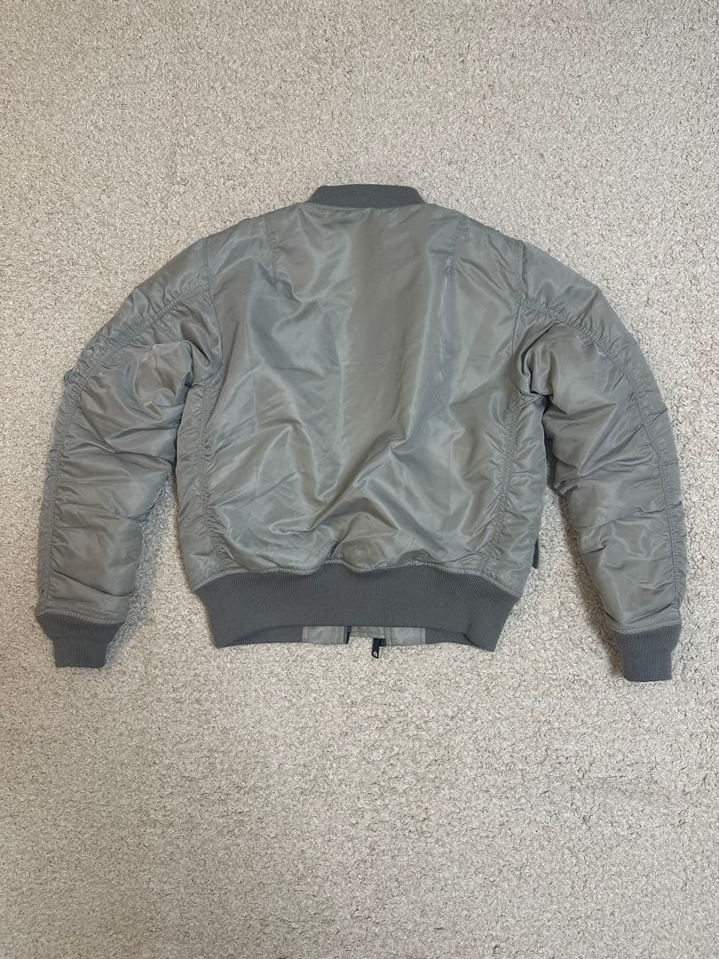 【美品】AVIREX MA-1 グレー　アビレックス　Mサイズ