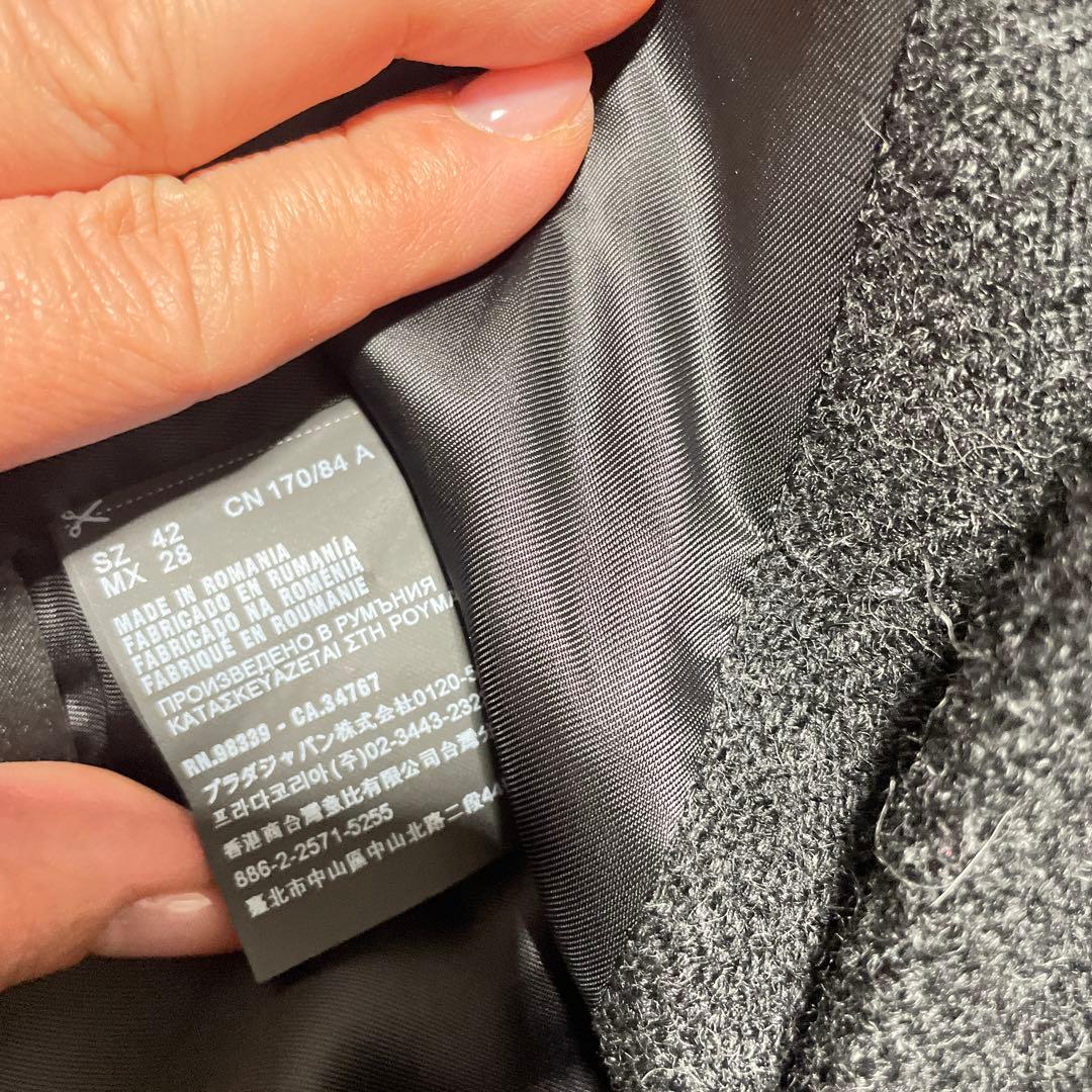 プラダ　ダークグレー コート　美品　レディース