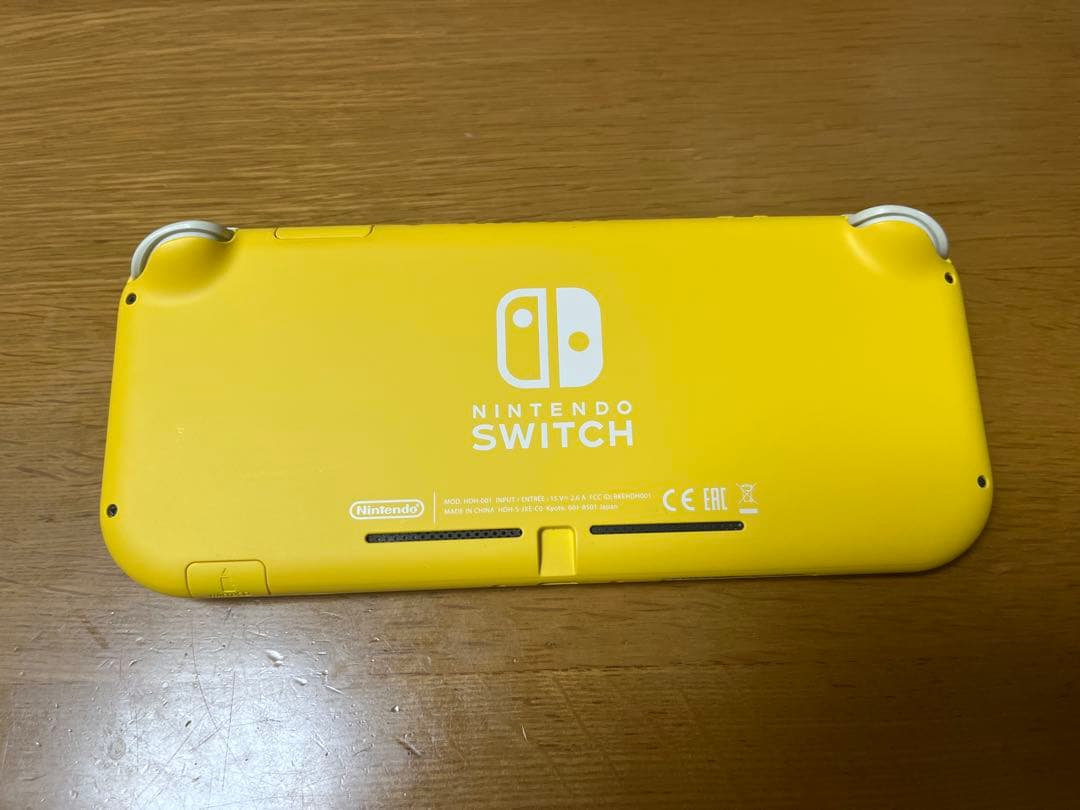 Nintendo Switch Lite イエロー 箱付き 商品説明必読