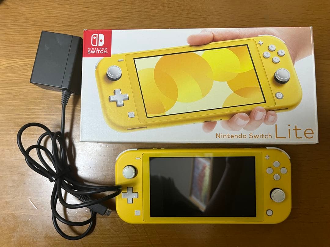 Nintendo Switch Lite イエロー 箱付き 商品説明必読
