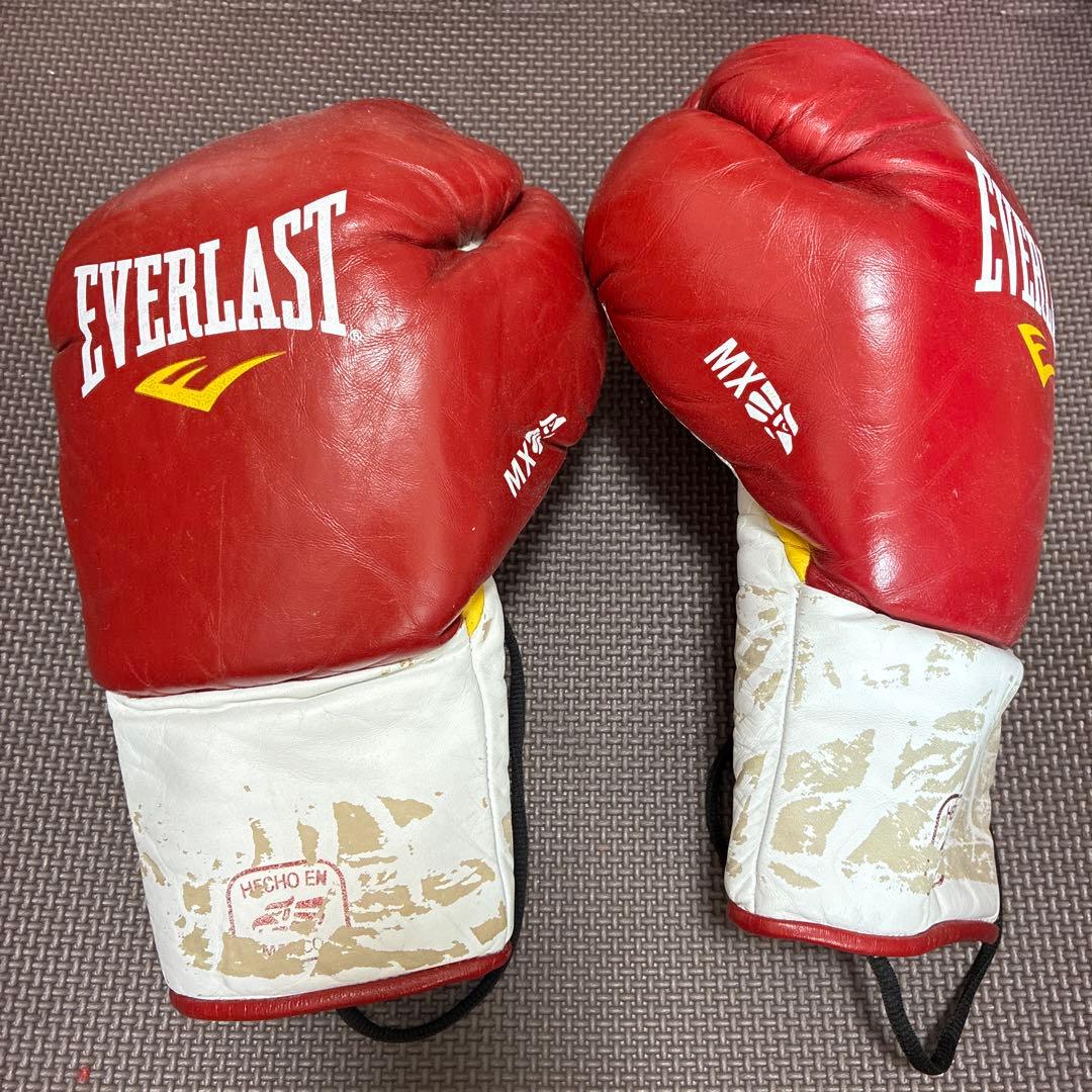 EVERLAST ボクシンググローブ MX 赤白 10オンス