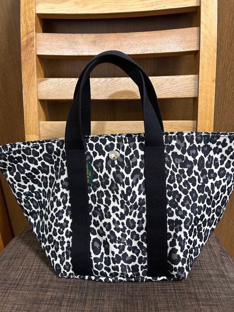 美品◼️エルベシャプリエ パンサーブラン×ノワール　1707F