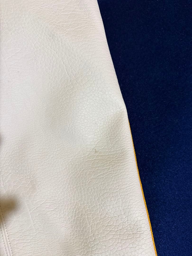 adidas スタジャン　レザー