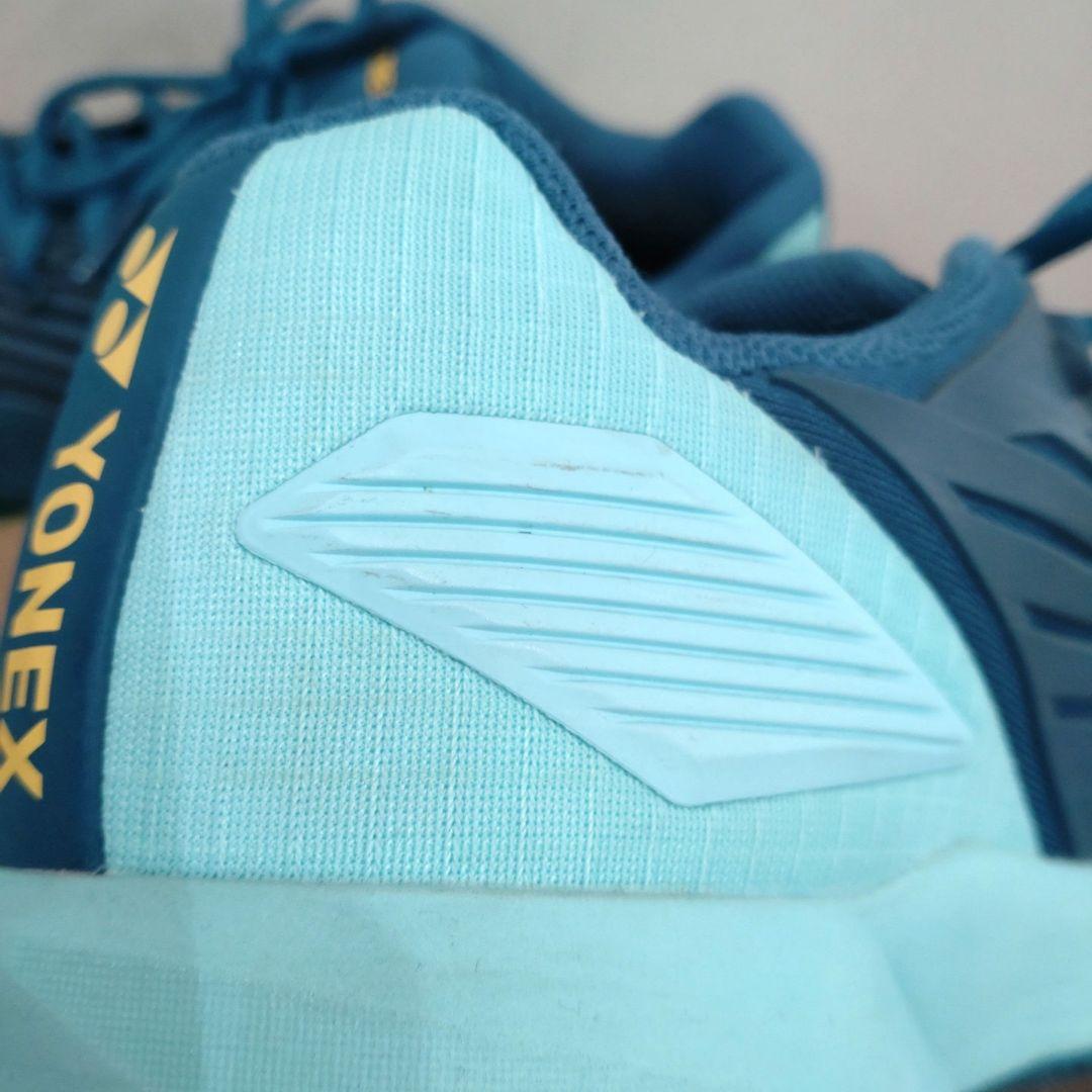 ☆yosi☆　ヨネックス テニスシューズ 27.5cm