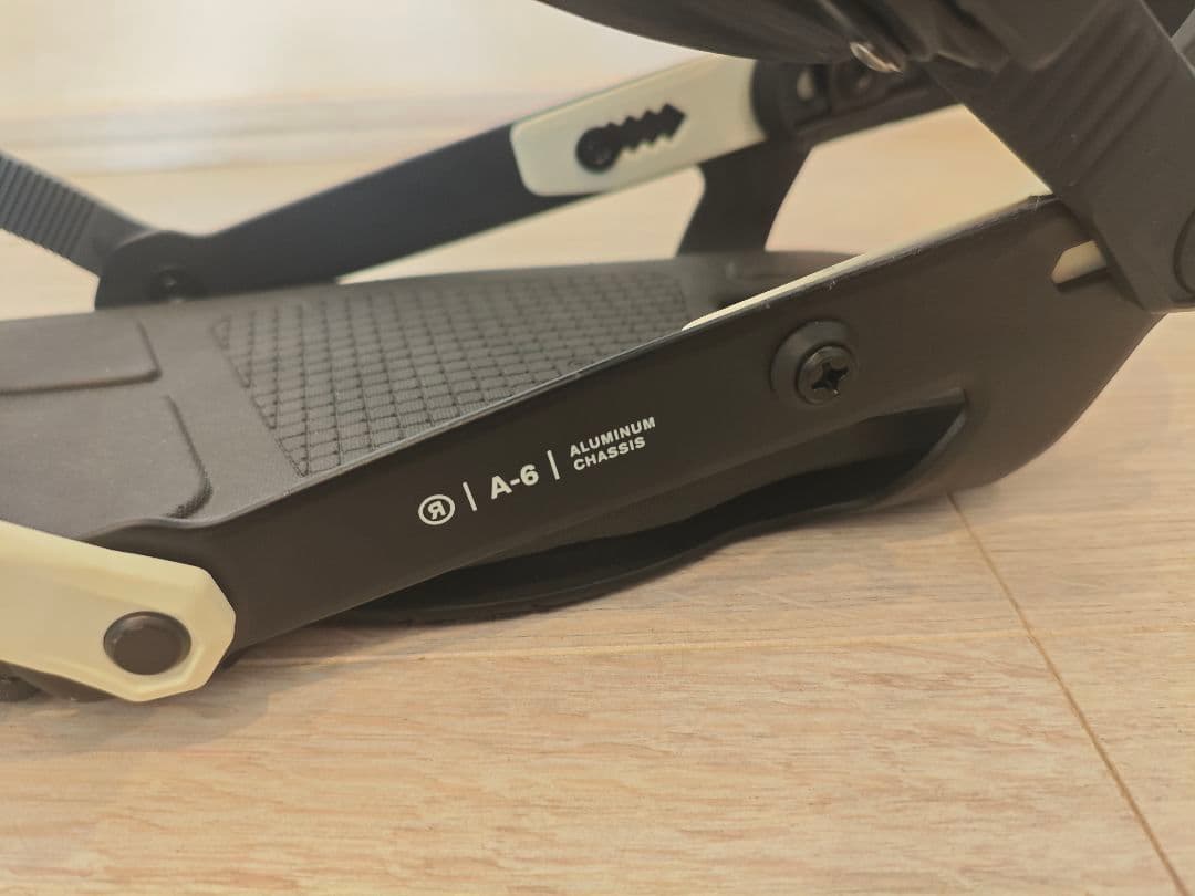 ②RIDE A-6 M ライドスノーボードバインディング　ビンディング