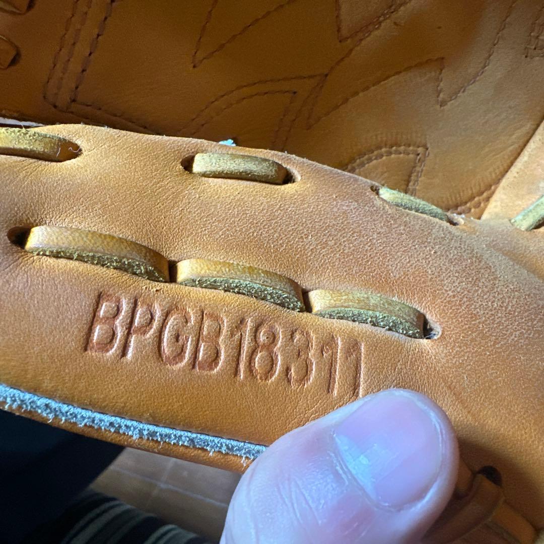 ZETT 硬式投手用グローブ ウェルダーラベル（BPGB18311）