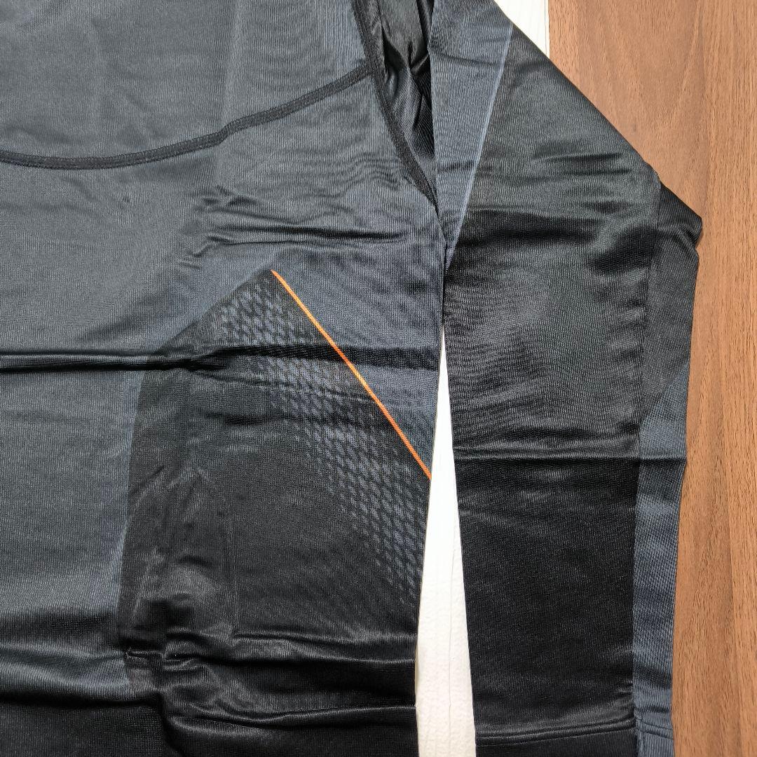 新品　SIXPAD　シックスパッド　トレーニングスーツ ロングスリーブ メンズL