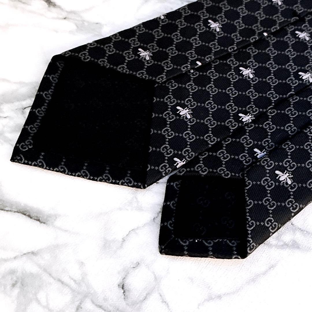 ✨未使用キレイ✨GUCCI 現行　GG柄　蜂　総柄　ブラック　ネクタイ