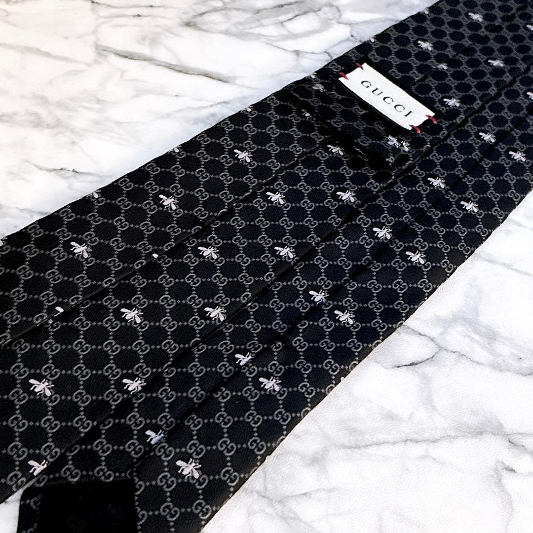 ✨未使用キレイ✨GUCCI 現行　GG柄　蜂　総柄　ブラック　ネクタイ