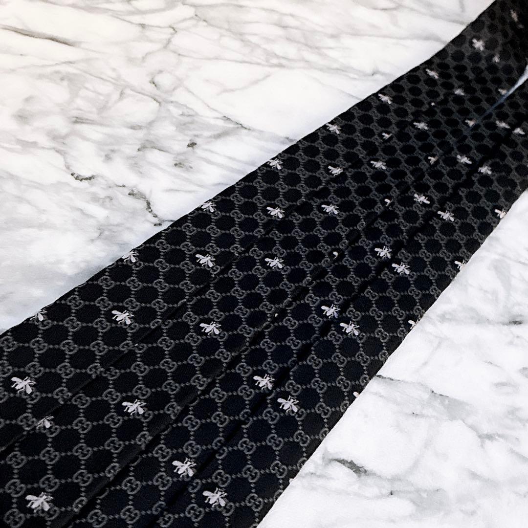 ✨未使用キレイ✨GUCCI 現行　GG柄　蜂　総柄　ブラック　ネクタイ