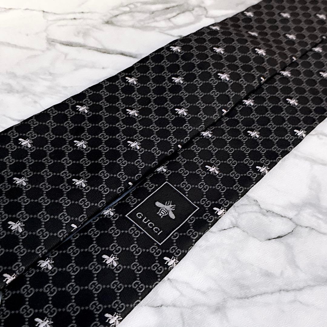 ✨未使用キレイ✨GUCCI 現行　GG柄　蜂　総柄　ブラック　ネクタイ