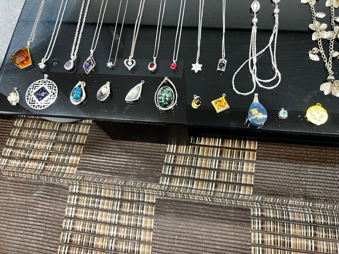 メッキアクセ、パール、水晶、天然石その他　アクセサリーまとめ売り