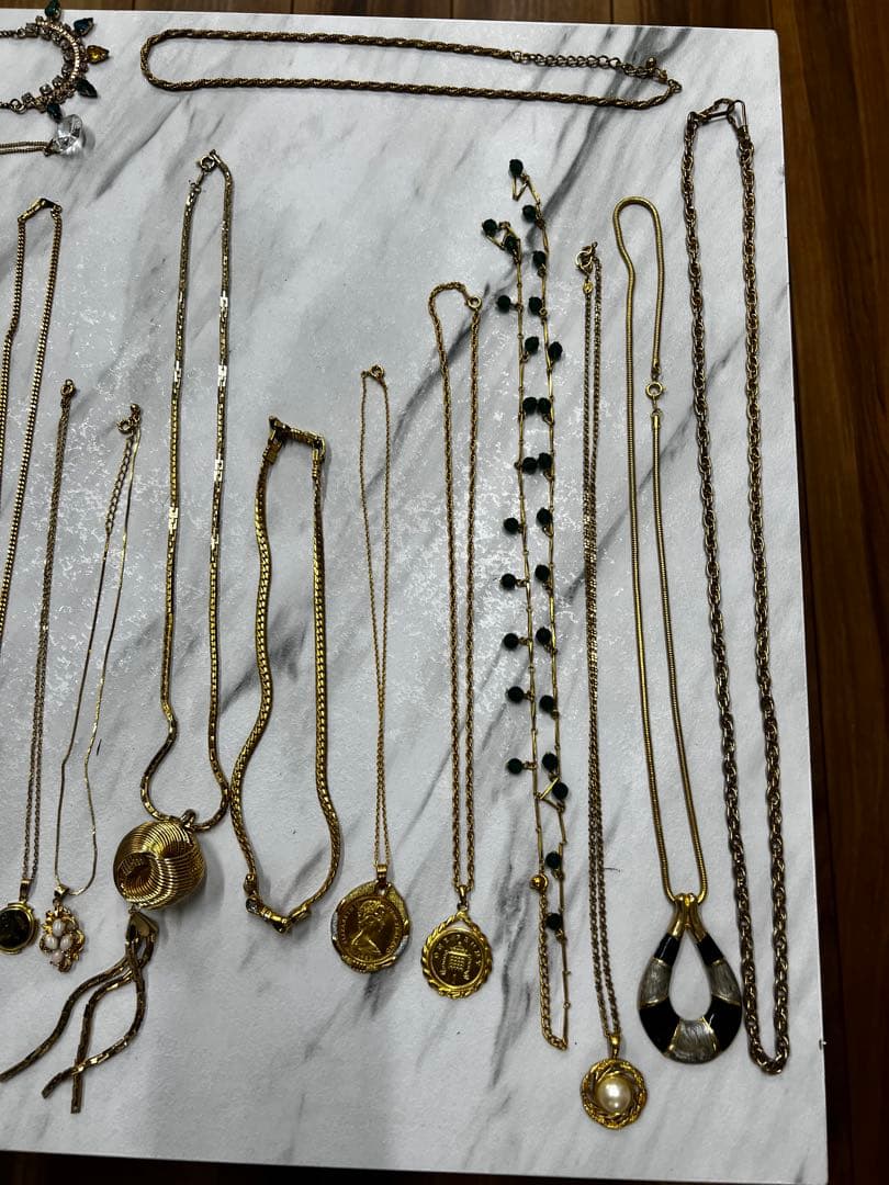 メッキアクセ、パール、水晶、天然石その他　アクセサリーまとめ売り