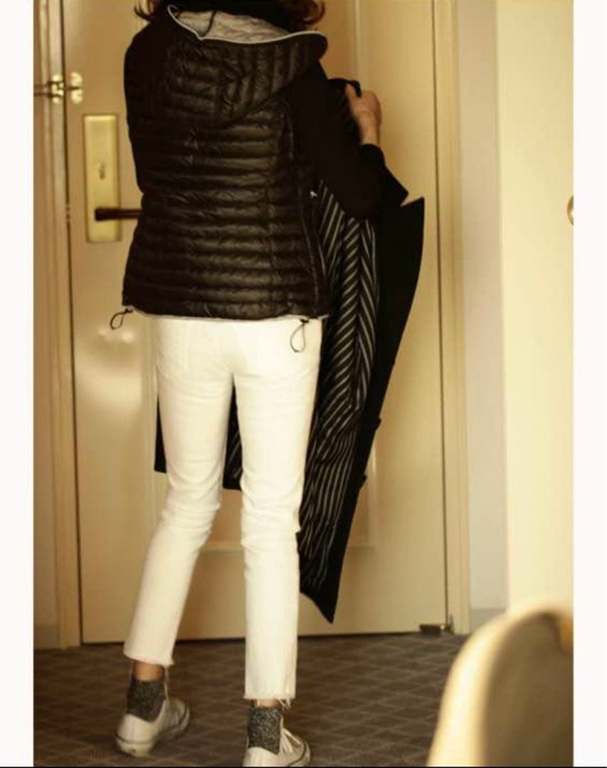 値下げ不可✴︎duvetica ダウンベスト filira 40 ダークグレー