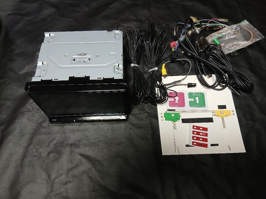 カロッツェリア 8インチナビ AVIC RL712