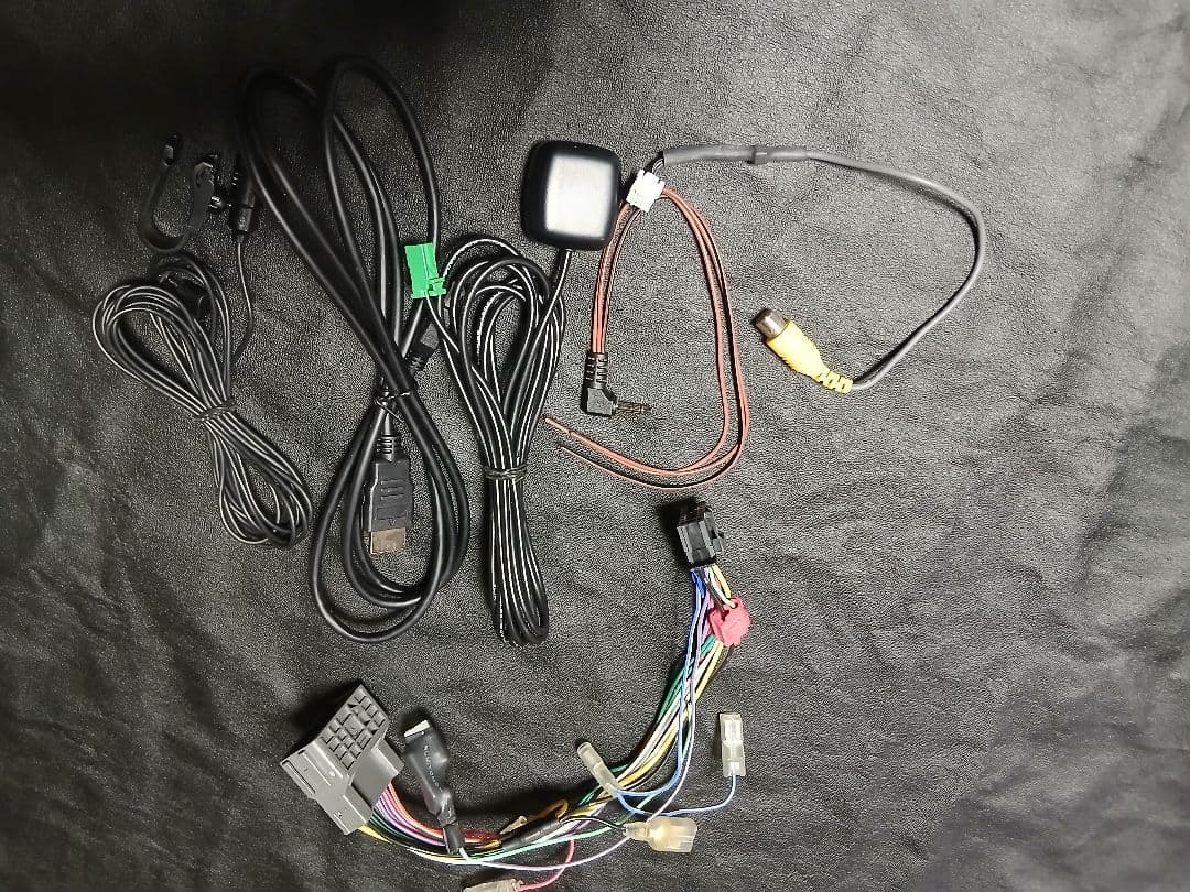 カロッツェリア 8インチナビ AVIC RL712