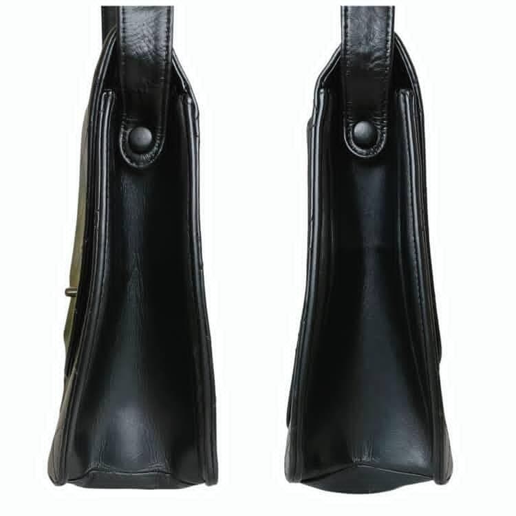 美品 CHANEL シャネル ショルダーバッグ シール有 ブラック