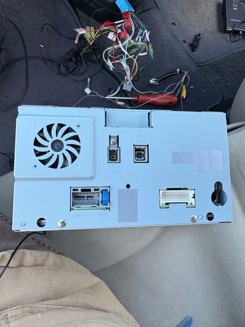 < ETC付き‼️>Panasonic Strada CN-E300D カーナビ