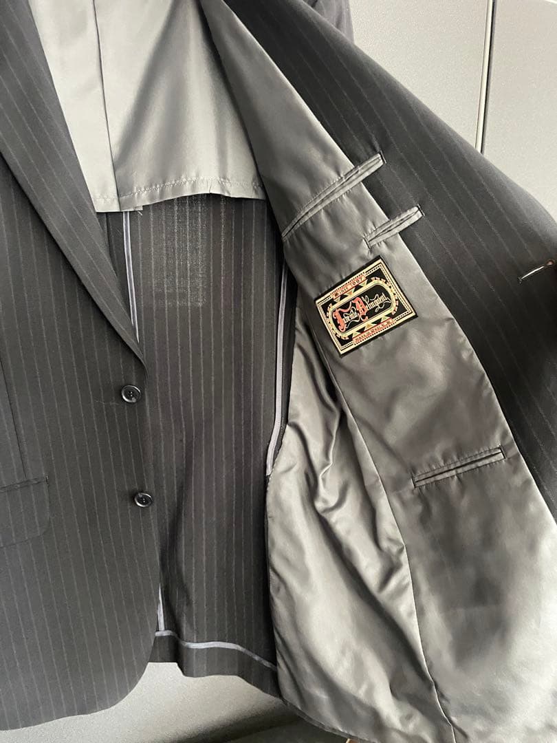 ノース② 稀少JUVENILE DELINQUENTストライプ柄スーツ