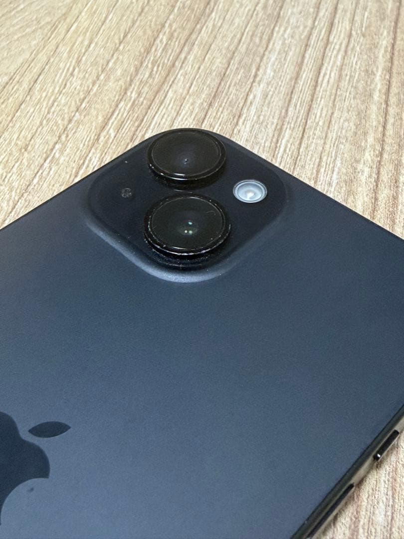 iPhone15 ブラック　本体