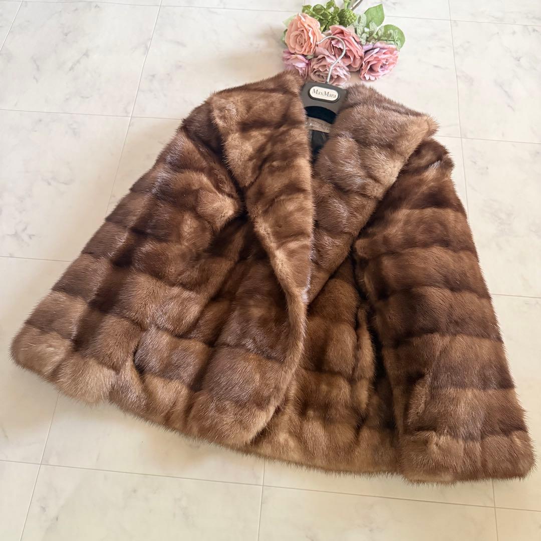 人気デザイン★サガ デミバフミンク クロップド ファーコート 毛皮 女優襟 横段