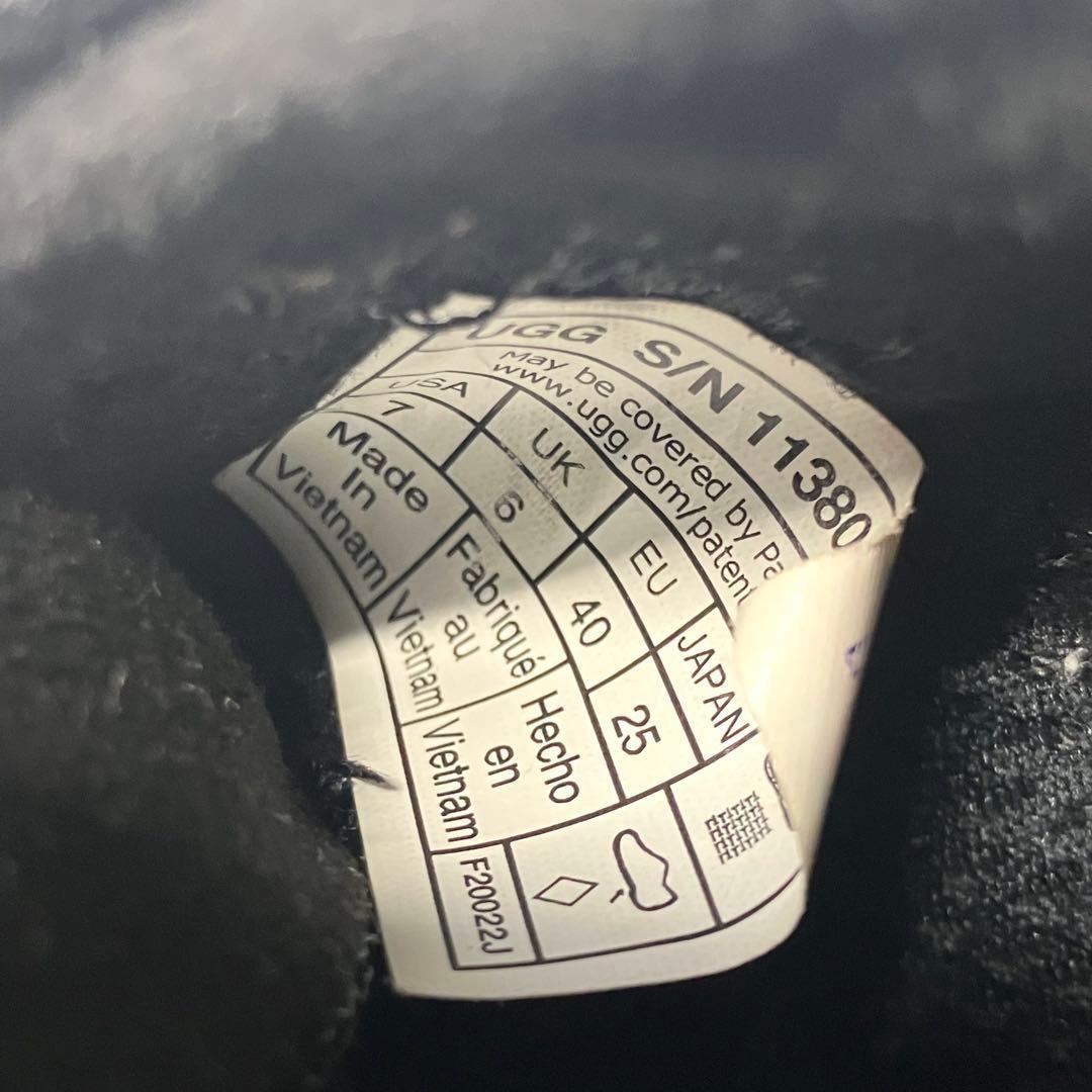 【美品】UGG アグ　CA805 V2 Remix 厚底スニーカー　黒　25cm