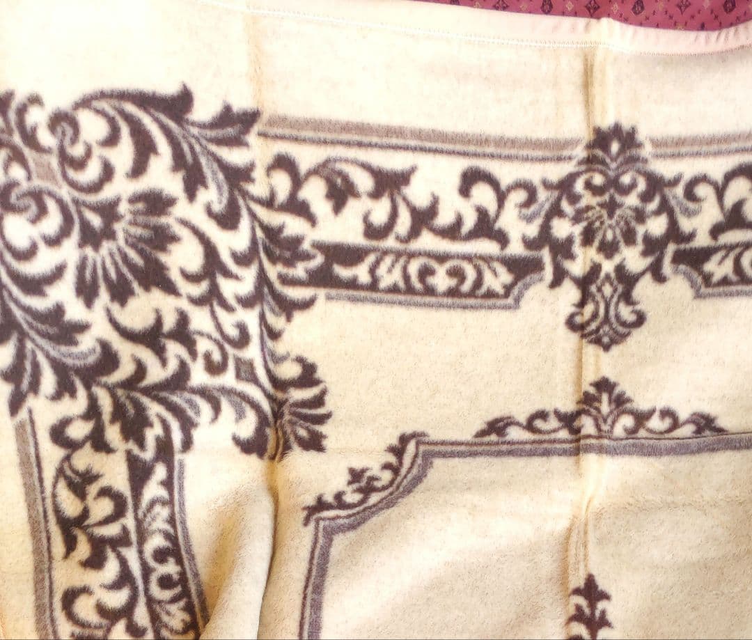 西川　カシミヤ　純毛エクセレントウール毛布　新毛　ダマスク柄　日本製　検品済