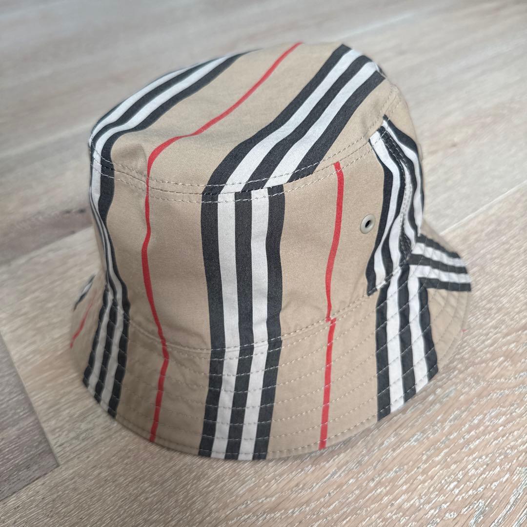 【チョこ様⭐︎専用】BURBERRY バケットハット ブラック/ストライプ