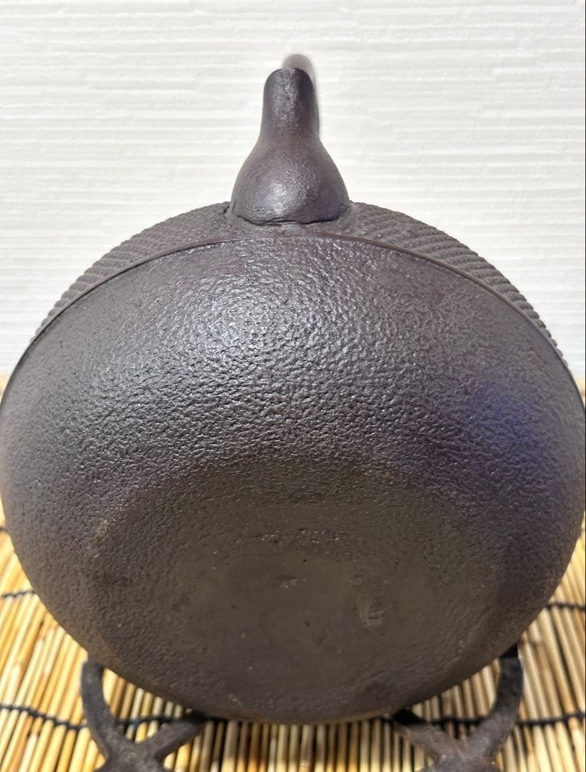 未使用、保管品　南部長文堂　長谷川 光昭造　斑紫銅蓋　南部鉄瓶　南部鉄器　鉄瓶